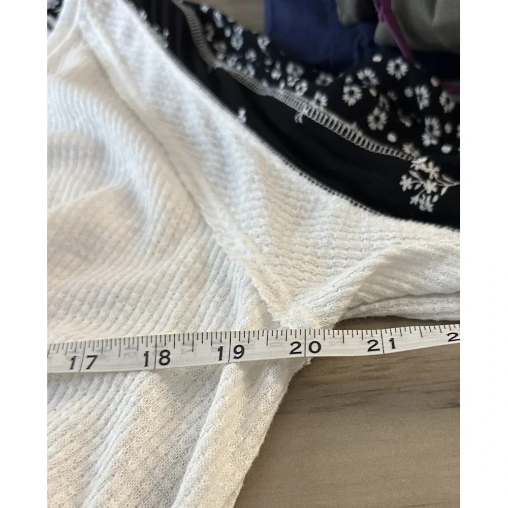 Free People Auxton Thermal Wrap Top‎ XS Ivory Faux Tie White Black Waffle Floral